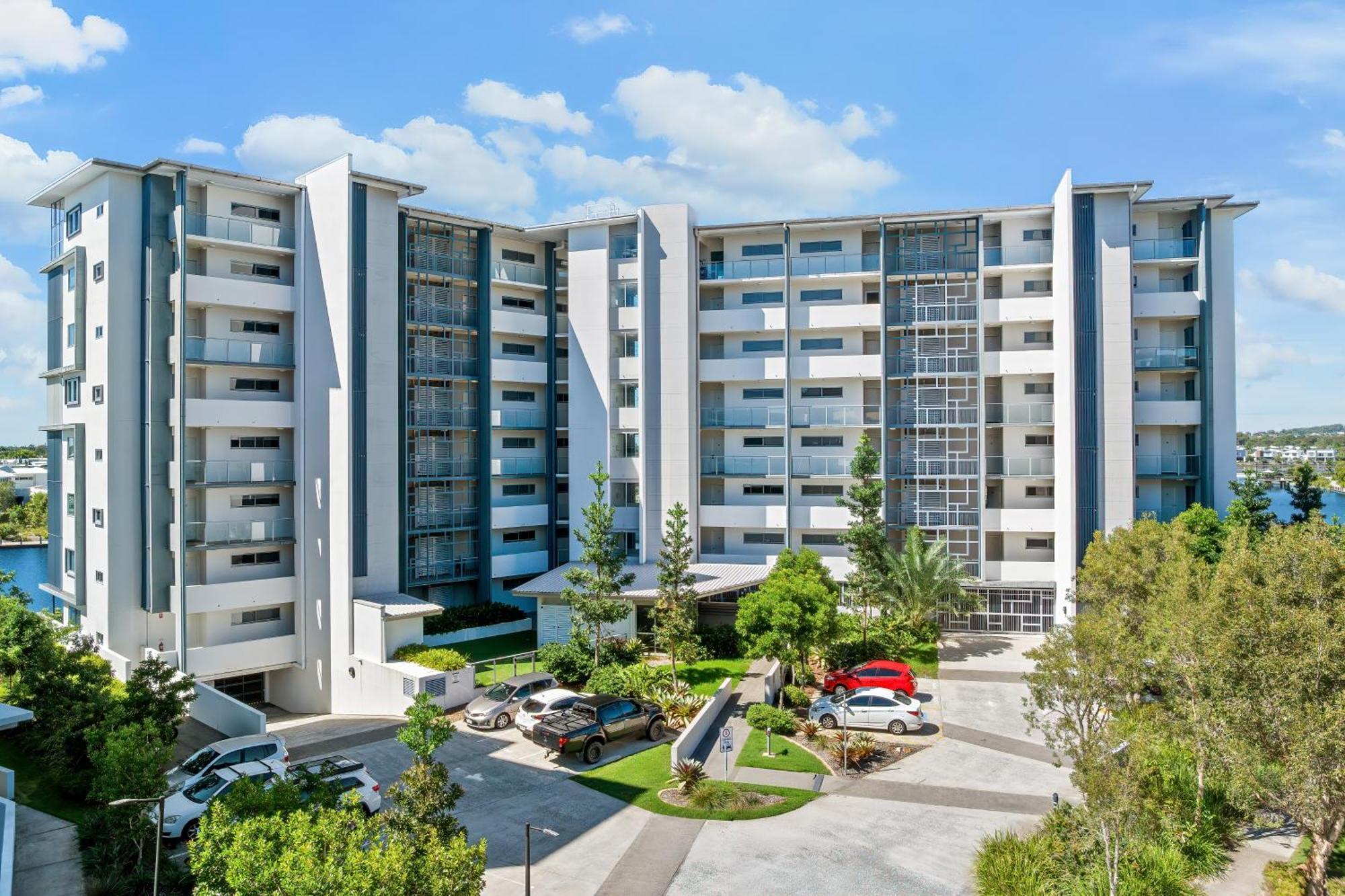 Hotel Salt At Oceanside Kawana Waters Exterior foto